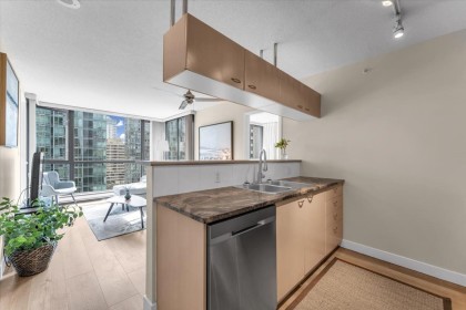 Photo 16 at 2011 - 1331 Alberni Street, West End VW, Vancouver West