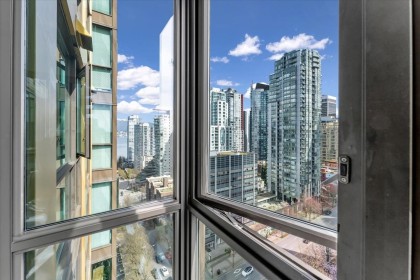 Photo 12 at 2011 - 1331 Alberni Street, West End VW, Vancouver West