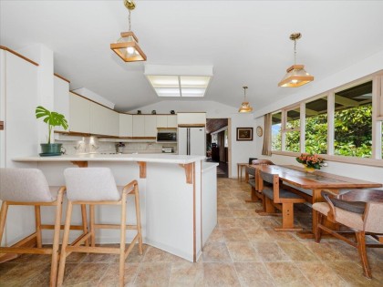 Photo 18 at 809 Roslyn Boulevard, Dollarton, North Vancouver