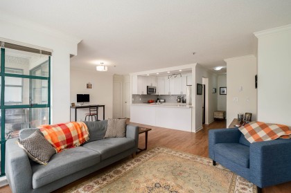 Photo 5 at 205 - 3788 W 8th Avenue, Point Grey, Vancouver West