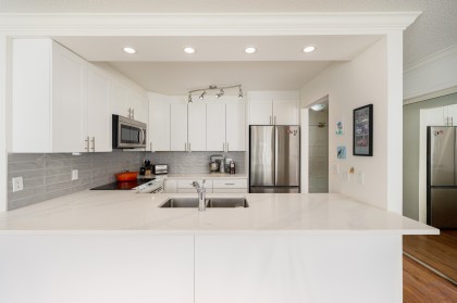 Photo 10 at 205 - 3788 W 8th Avenue, Point Grey, Vancouver West