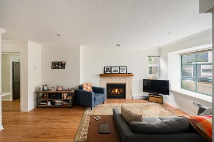 Photo 4 at 205 - 3788 W 8th Avenue, Point Grey, Vancouver West
