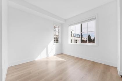 Photo 23 at 322 W 62nd Avenue, Marpole, Vancouver West