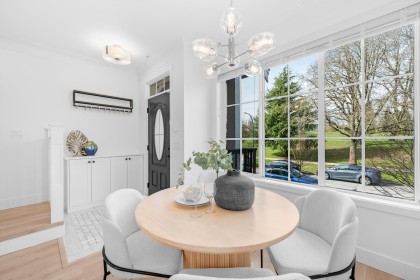 Photo 6 at 322 W 62nd Avenue, Marpole, Vancouver West