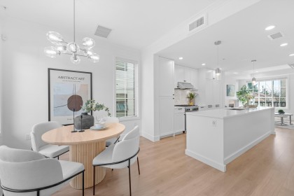 Photo 7 at 322 W 62nd Avenue, Marpole, Vancouver West