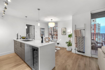 Photo 13 at 2504 - 969 Richards Street, Downtown VW, Vancouver West