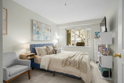 Photo 12 at 204 - 3168 Laurel Street, Fairview VW, Vancouver West