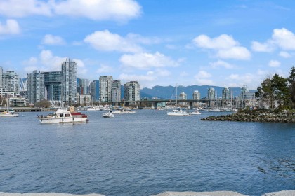 Photo 30 at 204 - 3168 Laurel Street, Fairview VW, Vancouver West