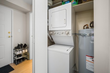 Photo 19 at 204 - 3168 Laurel Street, Fairview VW, Vancouver West