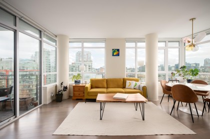 Photo 4 at 1201 - 89 W 2nd Avenue, False Creek, Vancouver West