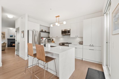 Photo 7 at 2561 East Mall, University VW, Vancouver West