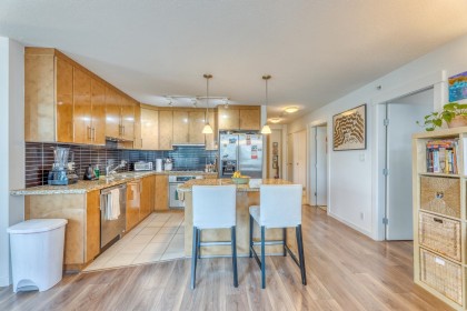 Photo 6 at 501 - 1189 Melville Street, Coal Harbour, Vancouver West