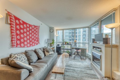 Photo 4 at 501 - 1189 Melville Street, Coal Harbour, Vancouver West