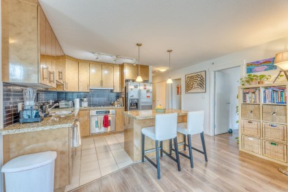 Photo 8 at 501 - 1189 Melville Street, Coal Harbour, Vancouver West