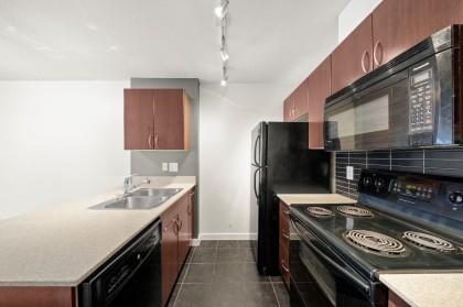 Photo 3 at 1615 - 938 Smithe Street, Downtown VW, Vancouver West