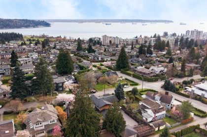 Photo 2 at 1175 Haywood Avenue, Ambleside, West Vancouver