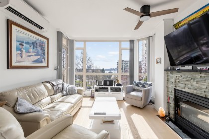 Photo 6 at 304 - 160 W Keith Road, Central Lonsdale, North Vancouver