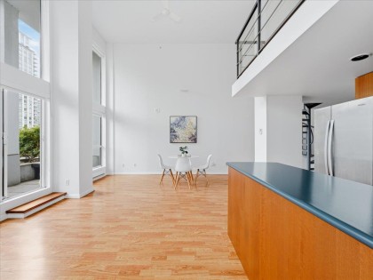 Photo 13 at 512 - 933 Seymour Street, Downtown VW, Vancouver West