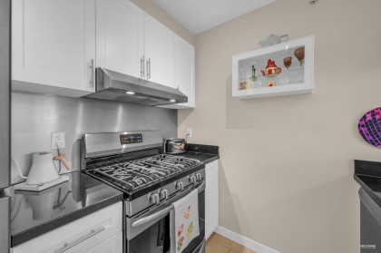 Photo 23 at 1501 - 1003 Burnaby Street, West End VW, Vancouver West