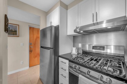 Photo 22 at 1501 - 1003 Burnaby Street, West End VW, Vancouver West