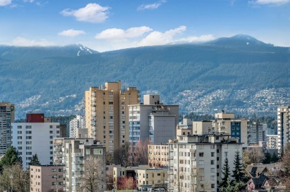 Photo 4 at 1501 - 1003 Burnaby Street, West End VW, Vancouver West