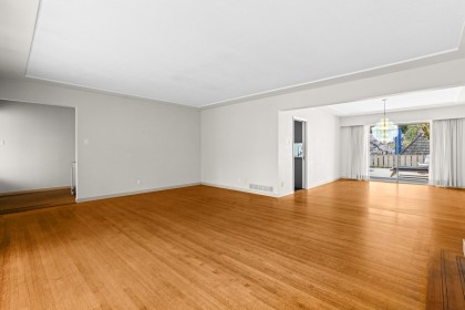 Photo 7 at 6297 Mackenzie Street, Kerrisdale, Vancouver West