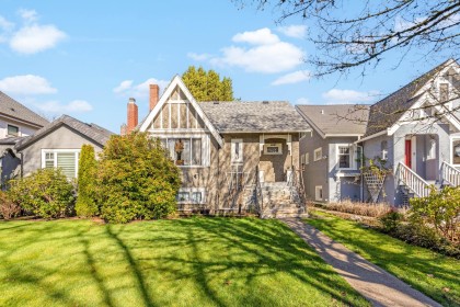 Photo 1 at 2861 W 15th Avenue, Kitsilano, Vancouver West