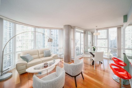 Photo 2 at 1906 - 1077 Marinaside Crescent, Yaletown, Vancouver West