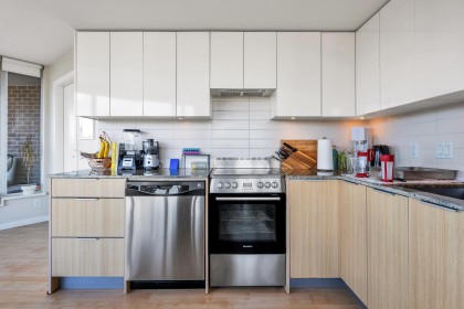 Photo 8 at 1209 - 445 W 2nd Avenue, False Creek, Vancouver West