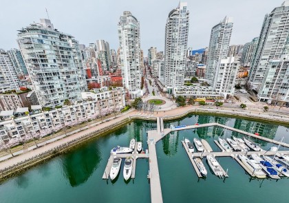 Photo 4 at D7 - 1088 Marinaside Crescent, Yaletown, Vancouver West