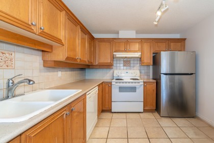 Photo 11 at 707 - 5639 Hampton Place, University VW, Vancouver West