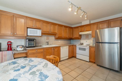 Photo 8 at 707 - 5639 Hampton Place, University VW, Vancouver West