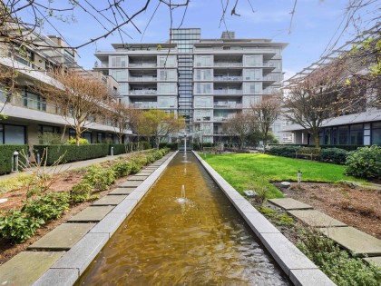 Photo 3 at 306 - 1633 Ontario Street, False Creek, Vancouver West