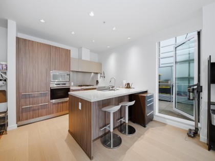 Photo 9 at 306 - 1633 Ontario Street, False Creek, Vancouver West