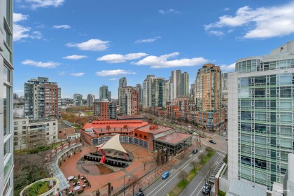 Photo 17 at 1506 - 1199 Marinaside Crescent, Yaletown, Vancouver West