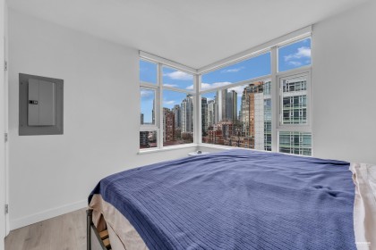 Photo 24 at 1506 - 1199 Marinaside Crescent, Yaletown, Vancouver West