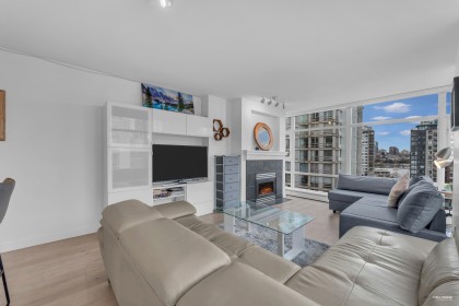 Photo 10 at 1506 - 1199 Marinaside Crescent, Yaletown, Vancouver West