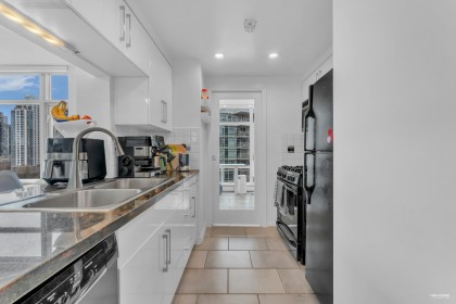 Photo 19 at 1506 - 1199 Marinaside Crescent, Yaletown, Vancouver West