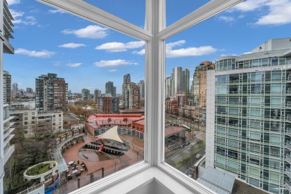 Photo 25 at 1506 - 1199 Marinaside Crescent, Yaletown, Vancouver West