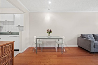 Photo 4 at 308 - 1476 W 10th Avenue, Fairview VW, Vancouver West