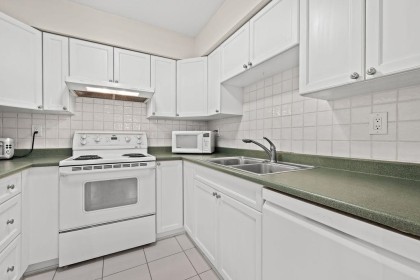 Photo 8 at 308 - 1476 W 10th Avenue, Fairview VW, Vancouver West