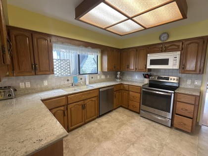 Photo 13 at 3281 W 30th Avenue, MacKenzie Heights, Vancouver West