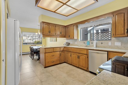 Photo 12 at 3281 W 30th Avenue, MacKenzie Heights, Vancouver West