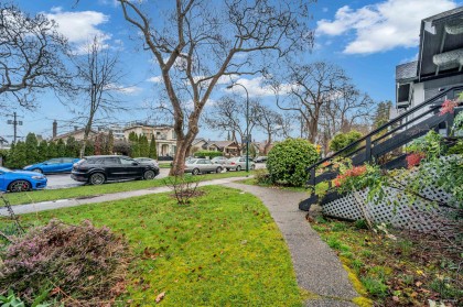 Photo 3 at 3174 W 10th Avenue, Kitsilano, Vancouver West
