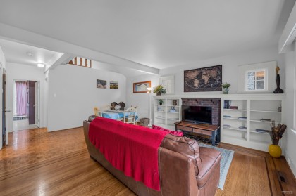 Photo 5 at 3174 W 10th Avenue, Kitsilano, Vancouver West