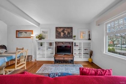 Photo 4 at 3174 W 10th Avenue, Kitsilano, Vancouver West