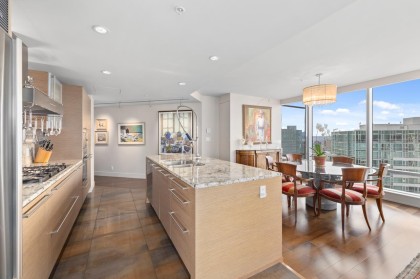 Photo 10 at 3302 - 1111 Alberni Street, West End VW, Vancouver West