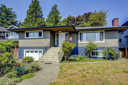 Photo 1 at 962 Whitchurch Street, Calverhall, North Vancouver