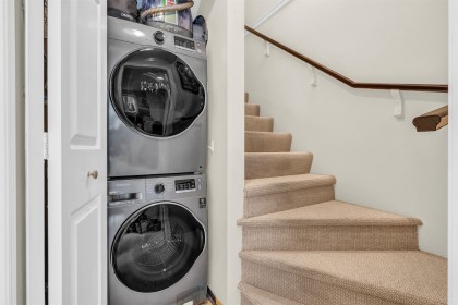 Photo 16 at 11 - 877 W 7th Avenue, Fairview VW, Vancouver West