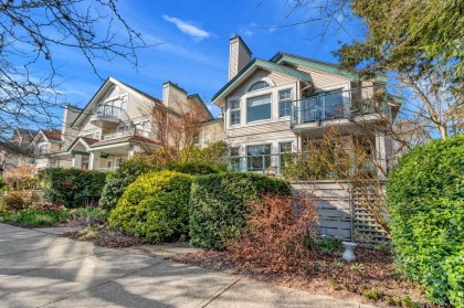 Photo 1 at 101 - 735 W 15 Avenue, Fairview VW, Vancouver West